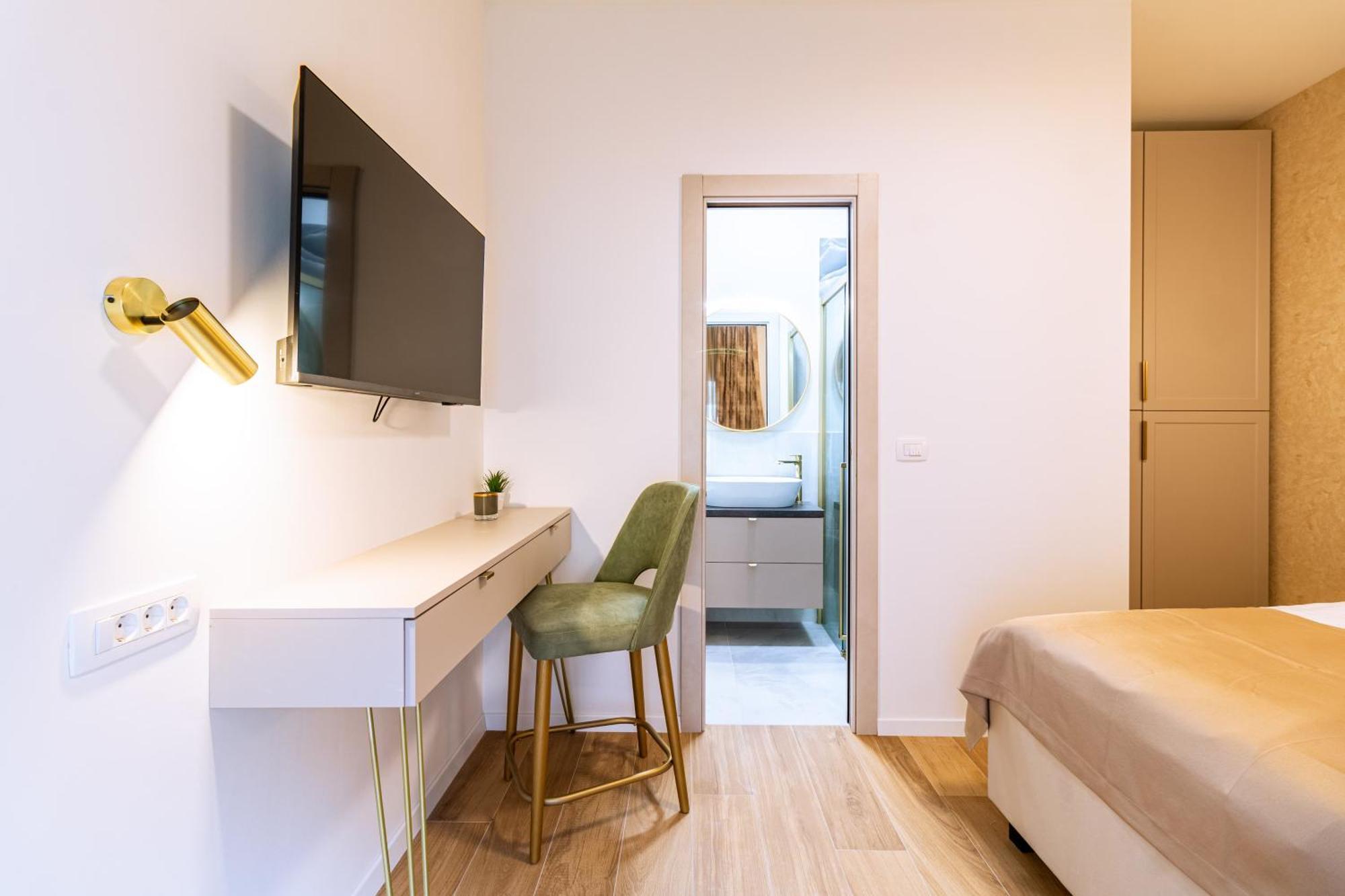 Luxury 2 Bedroom-2 Bathroom Apartment & Studio App With Rooftop Terrace Split Quarto foto