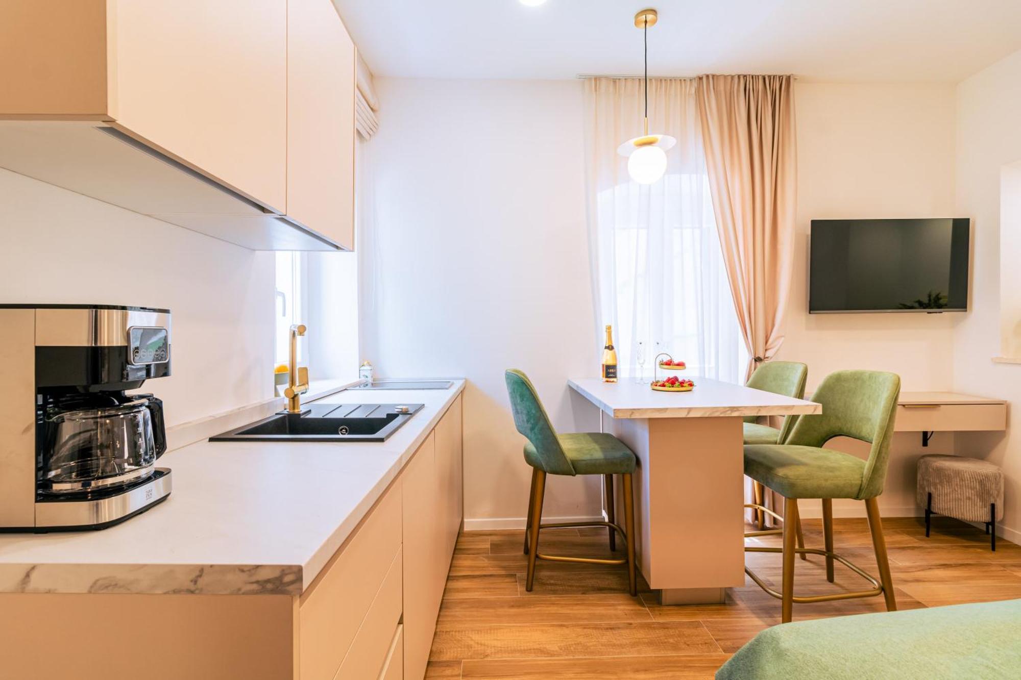 Luxury 2 Bedroom-2 Bathroom Apartment & Studio App With Rooftop Terrace Split Exterior foto